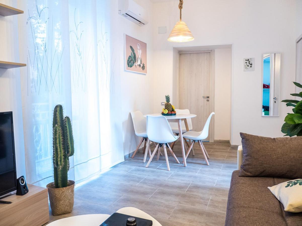 Chiaia Premium Flat, Naples Center, Near Seaside Apartment Екстериор снимка